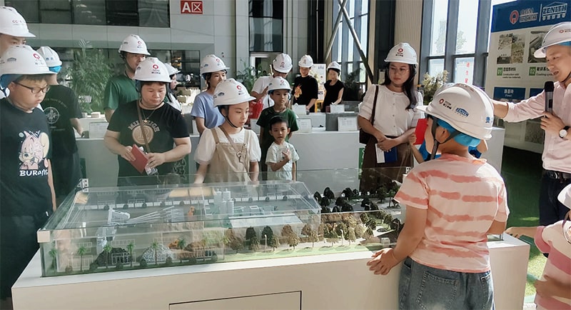 「子供の目を通して世界を見る」という産業の旅